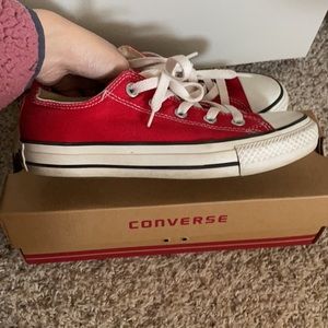 Red low Converse